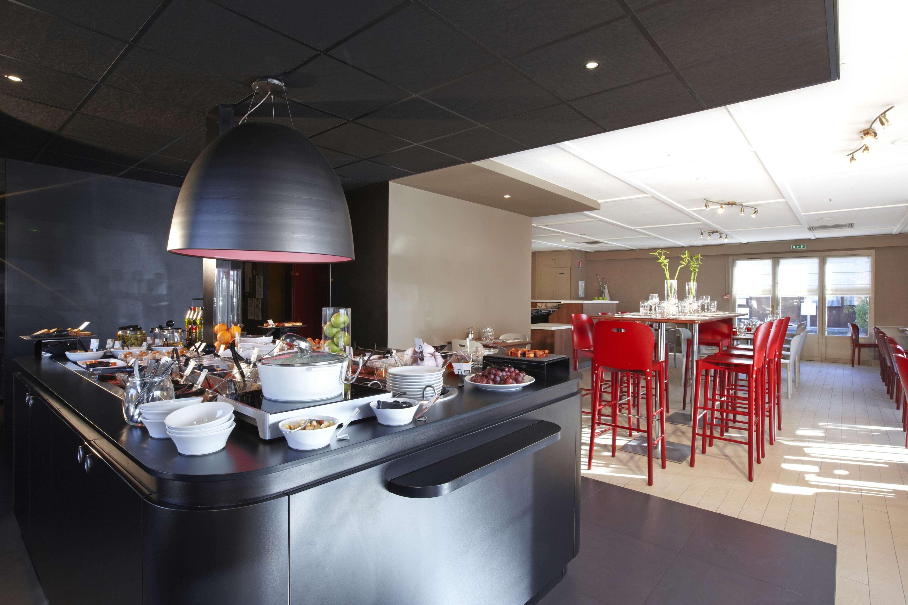 Campanile Dijon Sud - Marsannay Hotel Ресторант снимка