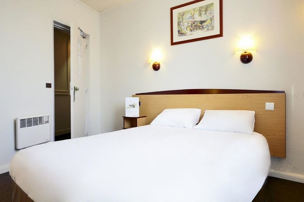 Campanile Dijon Sud - Marsannay Hotel Стая снимка