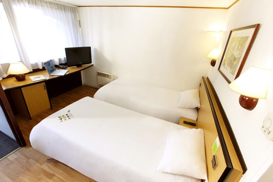 Campanile Dijon Sud - Marsannay Hotel Екстериор снимка