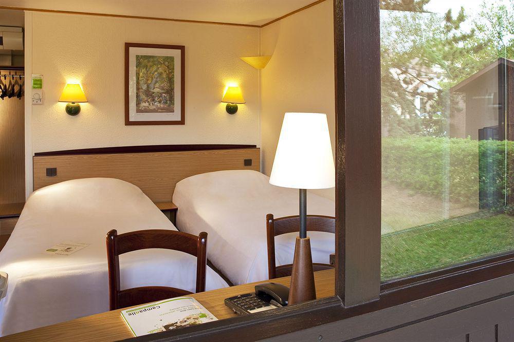 Campanile Dijon Sud - Marsannay Hotel Екстериор снимка